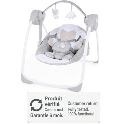 Altalena compatta Ingenuity Cuddle Lamb, beige e bianca, con arco di gioco e morbido cuscino, prodotto ricondizionato.
